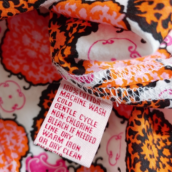 Becky & Max V-neck Colorful Floral Top - Picture 5 of 7